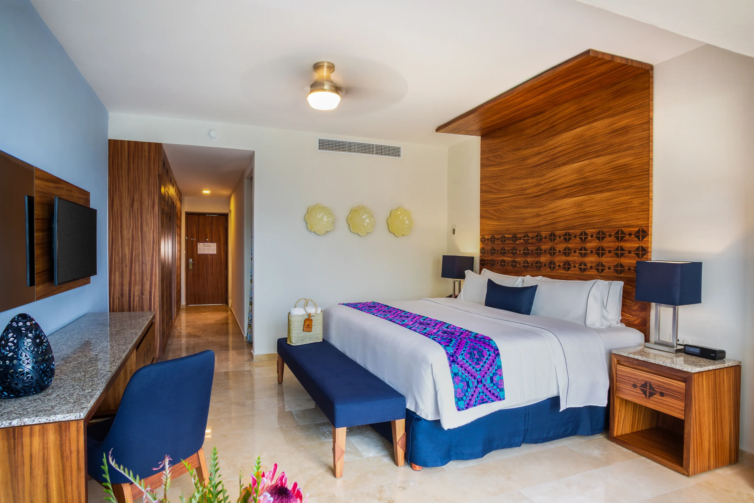 Sapphire-Room-Family5-3