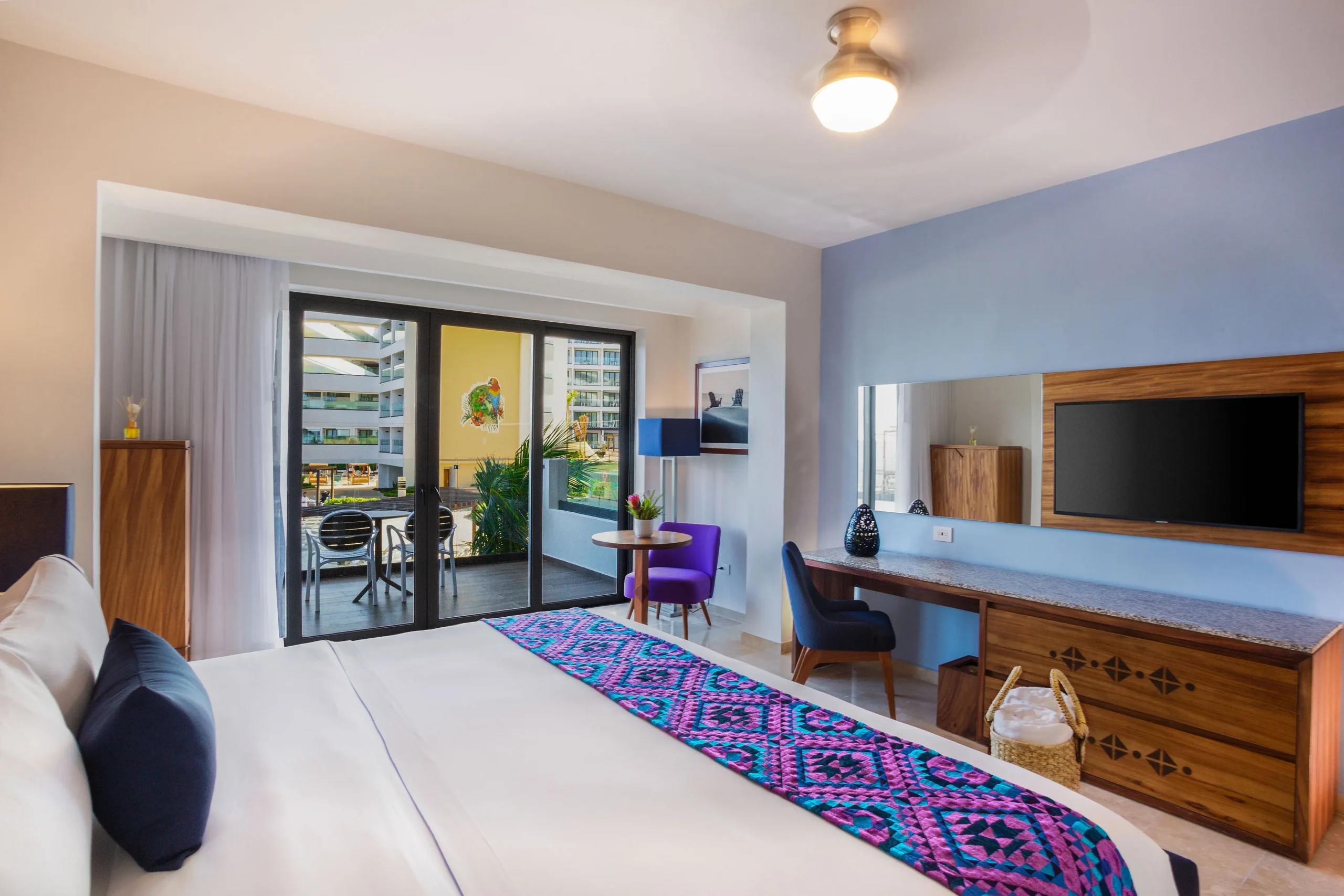 Sapphire-Room-Family5-9