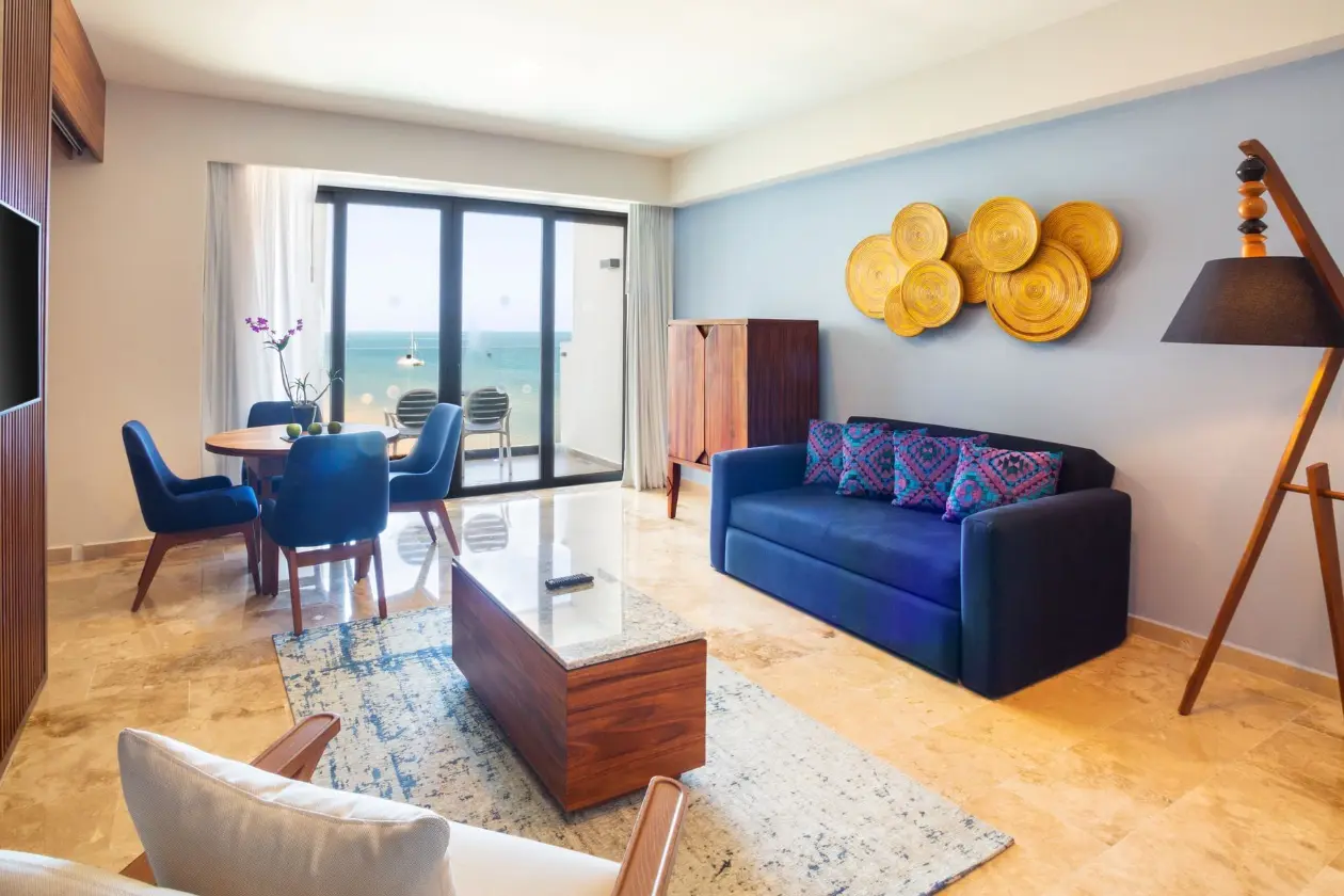 sns-room-emerald-suites-1king-12_wide_1
